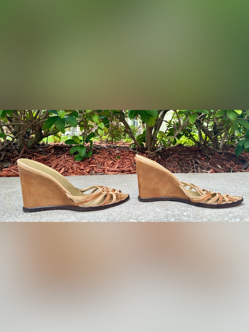 Vintage bebe Tan Wedge Sandals Strappy Open Toe Women's Size 9.5 Y2K